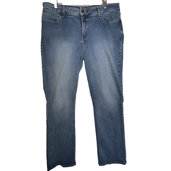 NYDJ Jeans Bootcut Women's Size 18 Light Blue Wash Tuck Technology - Picture 1 of 16